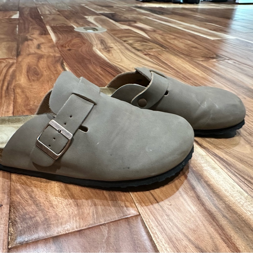 Men's Tan Slip-On Shoes